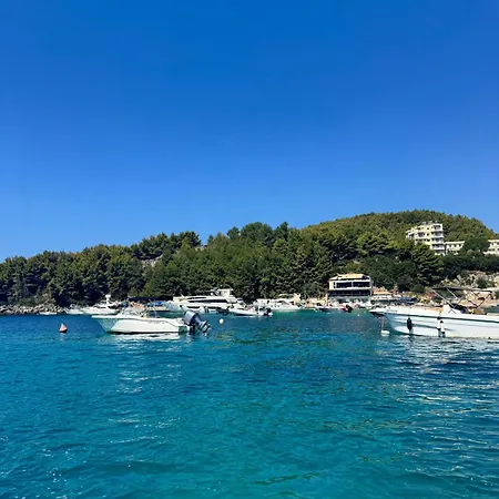 Beachfront Apartment *