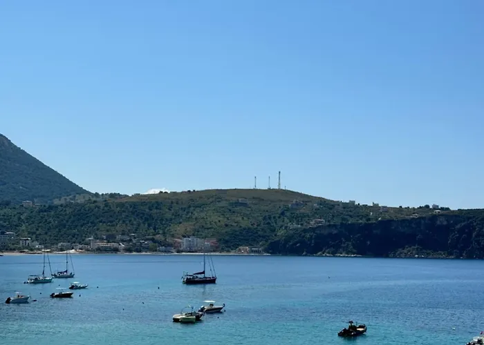 Daire Beachfront Himarë