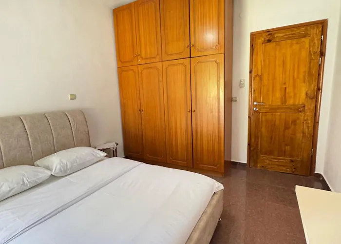 Beachfront 希马拉